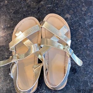 cute gold sandals!!